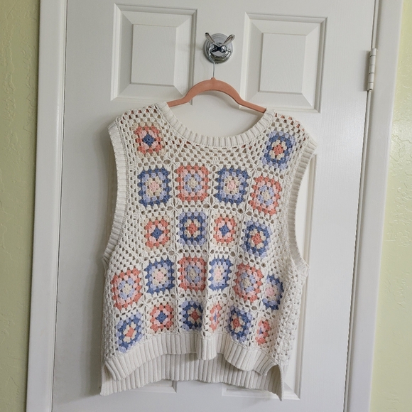 Lucky Brand Women's Granny Square Crochet Vest - Picture 13 of 15